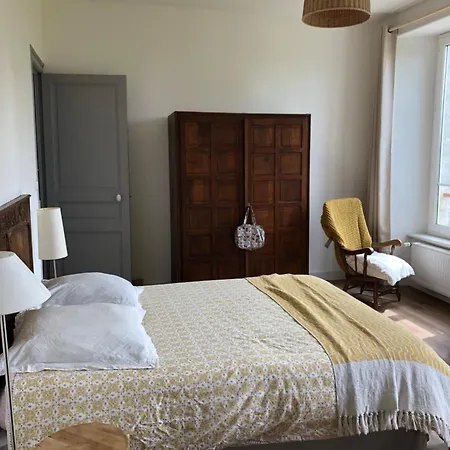 Bed & Breakfast La Maison Du Hommeel *
