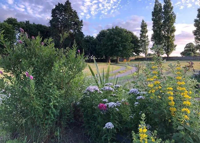 La Maison Du Hommeel Bed & Breakfast Gratot